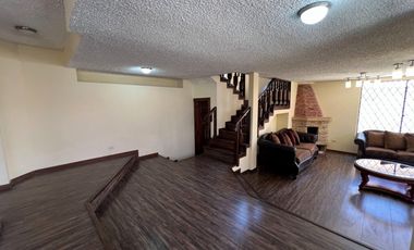 Casa en Venta – Sector Las Pencas, Cuenca