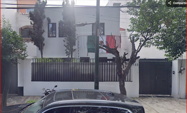 CASA EN REMATE BANCARIO EN LA COLONIA DEL VALLE CENTRO