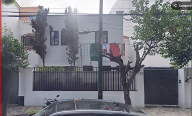 CASA EN REMATE BANCARIO EN LA COLONIA DEL VALLE CENTRO