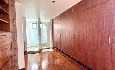 Venta de departamento. Bizzasa. Zona Esmeralda.