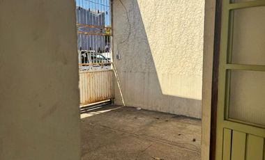 C112 Casa en venta Adjudicación Bancaria de 2 recamaras en Uruapan Michoacan