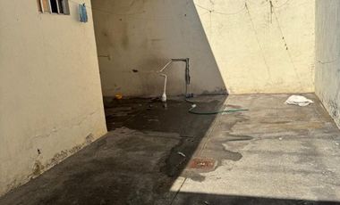 C112 Casa en venta Adjudicación Bancaria de 2 recamaras en Uruapan Michoacan