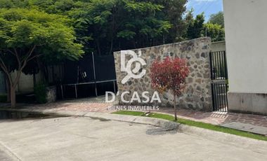 SE VENDE CASA EN CASCO VIEJO