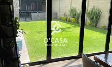 SE VENDE CASA EN CASCO VIEJO