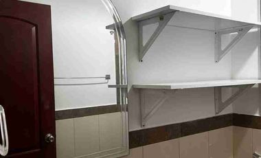 Renta de suite full amoblada, Kennedy, cercana al TUTI