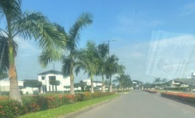 Se vende terreno  Urbanizacion Babor, Ciudad Celeste, Via Samborondon Ecuador