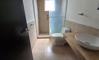 CASA EN RENTA EN RINCONADA DEL CASTAÑO, METEPEC.