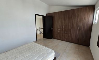 CASA EN RENTA EN RINCONADA DEL CASTAÑO, METEPEC.