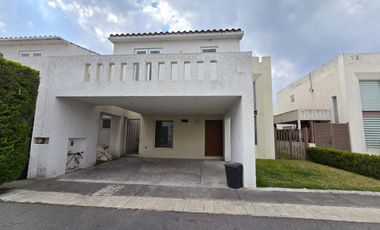 CASA EN RENTA EN RINCONADA DEL CASTAÑO, METEPEC.