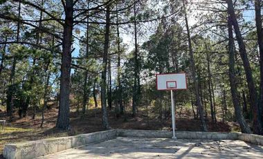 Cabaña Equipada con Gran Terreno, 3 Recámaras.