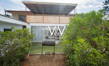 SE VENDE HERMOSA CASA EN SECTOR SUR DE LA CIUDAD.