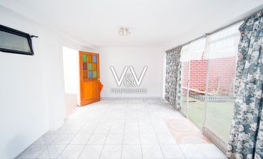 SE VENDE HERMOSA CASA EN SECTOR SUR DE LA CIUDAD.