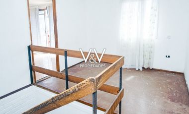 SE VENDE HERMOSA CASA EN SECTOR SUR DE LA CIUDAD.