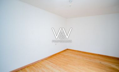 SE VENDE HERMOSA CASA EN SECTOR SUR DE LA CIUDAD.