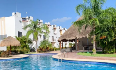 HERMOSA CASA CON ALBERCA Y SEGURIDAD 24/7