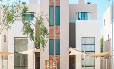 HERMOSA CASA CON ALBERCA Y SEGURIDAD 24/7