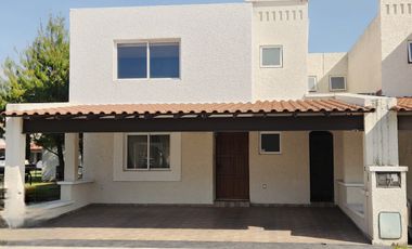 CASA EN RENTA EN VILLAS DEL CASTAÑO II, METEPEC