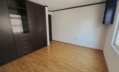 CASA EN RENTA EN VILLAS DEL CASTAÑO II, METEPEC