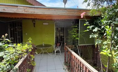 GRAN CASA, SECTOR TRANQUILO, 4 DORMITORIOS, 2 BAÑOS, ENTRADA 3 VEHICULOS