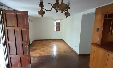 GRAN CASA, SECTOR TRANQUILO, 4 DORMITORIOS, 2 BAÑOS, ENTRADA 3 VEHICULOS