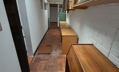 GRAN CASA, SECTOR TRANQUILO, 4 DORMITORIOS, 2 BAÑOS, ENTRADA 3 VEHICULOS