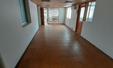 GRAN CASA, SECTOR TRANQUILO, 4 DORMITORIOS, 2 BAÑOS, ENTRADA 3 VEHICULOS