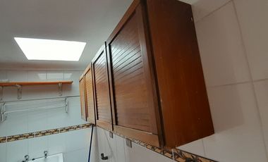 GRAN CASA, SECTOR TRANQUILO, 4 DORMITORIOS, 2 BAÑOS, ENTRADA 3 VEHICULOS