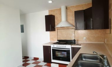 CASA EN RENTA EN VILLAS DEL CASTALO 1, METEPEC.