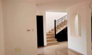 CASA EN RENTA EN VILLAS DEL CASTALO 1, METEPEC.