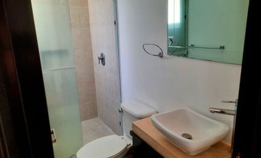 CASA EN RENTA EN VILLAS DEL CASTALO 1, METEPEC.