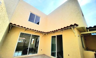 CASA EN RENTA EN VILLAS DEL CASTALO 1, METEPEC.