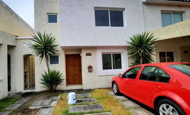 CASA EN RENTA EN VILLAS DEL CASTALO 1, METEPEC.