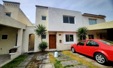 CASA EN RENTA EN VILLAS DEL CASTALO 1, METEPEC.