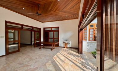DASMARIÑAS VILLAGE 4 BEDROOM HOUSE AND LOT FOR SALE
