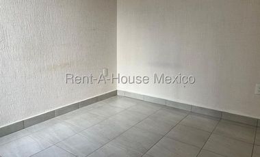 RENTA - Departamento con 2 recámaras, en El Rosario