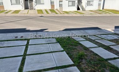 RENTA - Departamento con 2 recámaras, en El Rosario