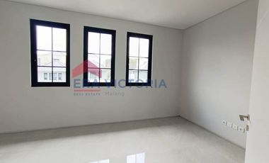 Rumah Citraland Tidar Kawasan Elite One Gate System Dekat Pusat Kota