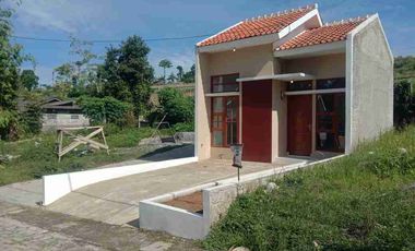 RUMAH SIAP HUNI HAJI GOFUR DEKAT KANTOR DESA PAKU HAJI