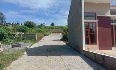 RUMAH SIAP HUNI HAJI GOFUR DEKAT KANTOR DESA PAKU HAJI