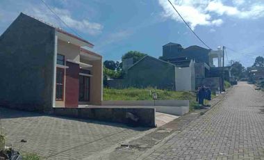 RUMAH SIAP HUNI HAJI GOFUR DEKAT KANTOR DESA PAKU HAJI