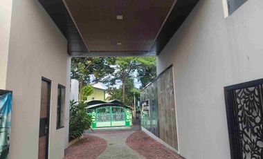 DIJUAL Rumah 2 Lantai Mewah Murah dekat Tol Bambu Apus 2