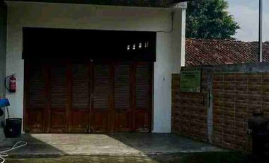 Dijual Guesthouse Luas Sejuk Asri Dkt Kampus Maguwoharjo Depok Sleman.NEGO SAMPAI DEAL