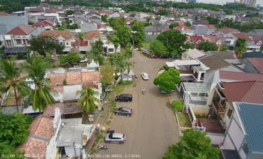 Beli Rumah Bagus strategis area Komersial Bonus Apotik, Kencana Loka, BSD