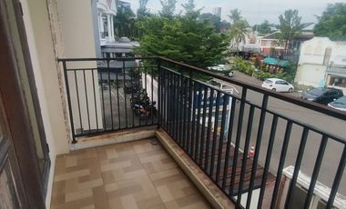 Beli Rumah Bagus strategis area Komersial Bonus Apotik, Kencana Loka, BSD