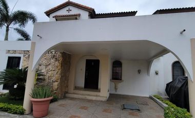 Casa en Alquiler Urbanización Terranostra, vía la Costa, Guayaquil