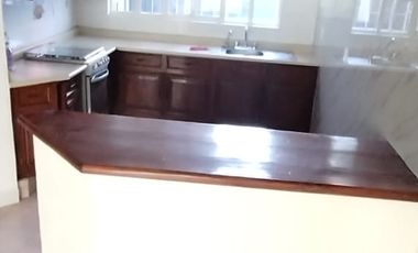 EN RENTA EN CHAPULTEPEC ORIENTE A solo 15 metros de Blvd. García de León