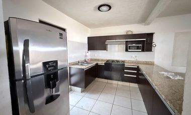 Casa en Renta en Almendros Residencial III – Amueblada y Muy Céntrica