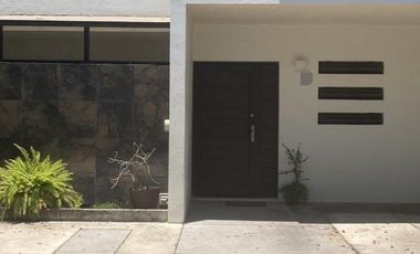 Casa en Renta en Almendros Residencial III – Amueblada y Muy Céntrica