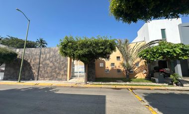 Casa en Renta en Almendros Residencial III – Amueblada y Muy Céntrica
