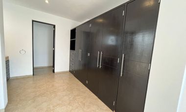 RENTA CASA EN ESQUINA EN PRIVADA DA VINCI DENTRO DE CUMBRES DEL LAGO QUERETARO